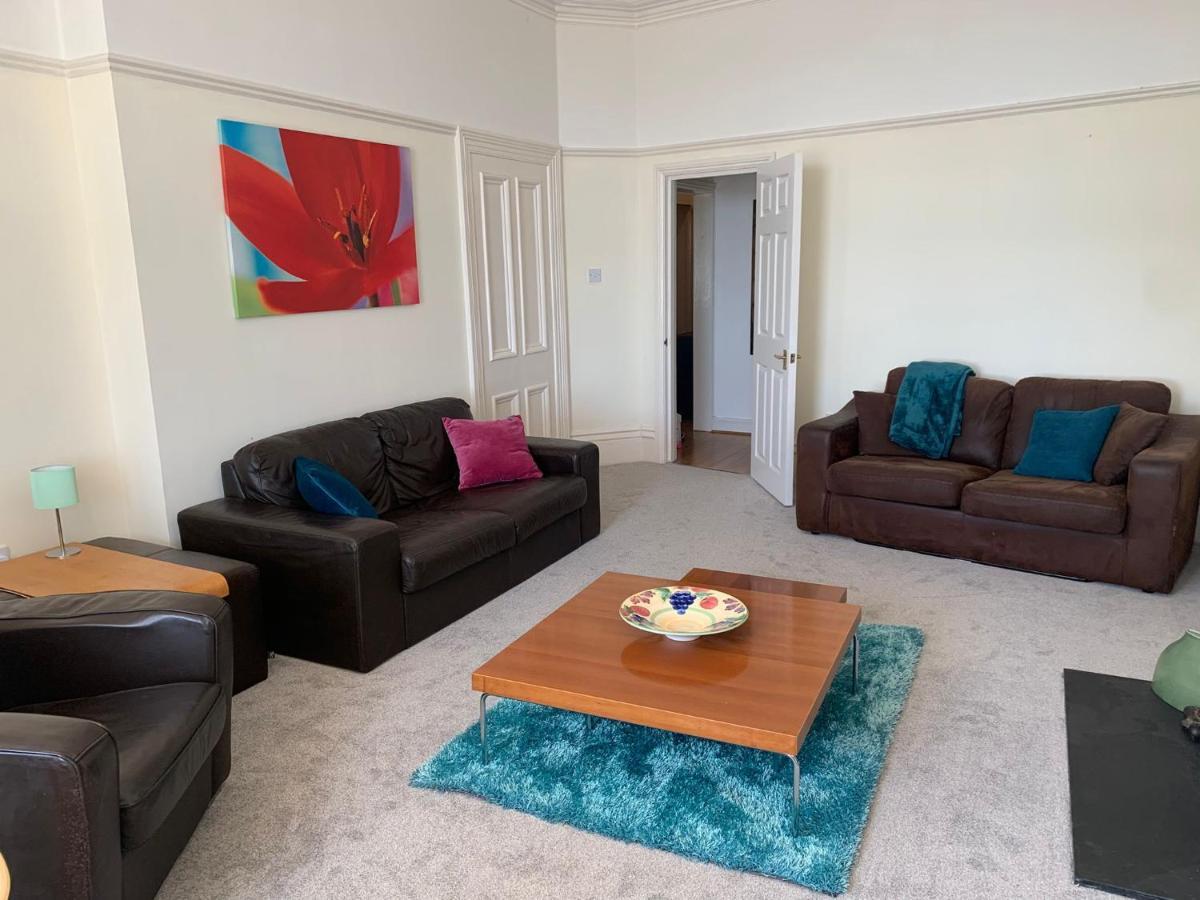 Beachfront Apartment With Bbq Sun Deck Bournemouth Eksteriør bilde